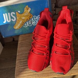 Just So So Women's Red Jogging Sneakers Size 39 (8-8.5)  NWB Mens 6.5